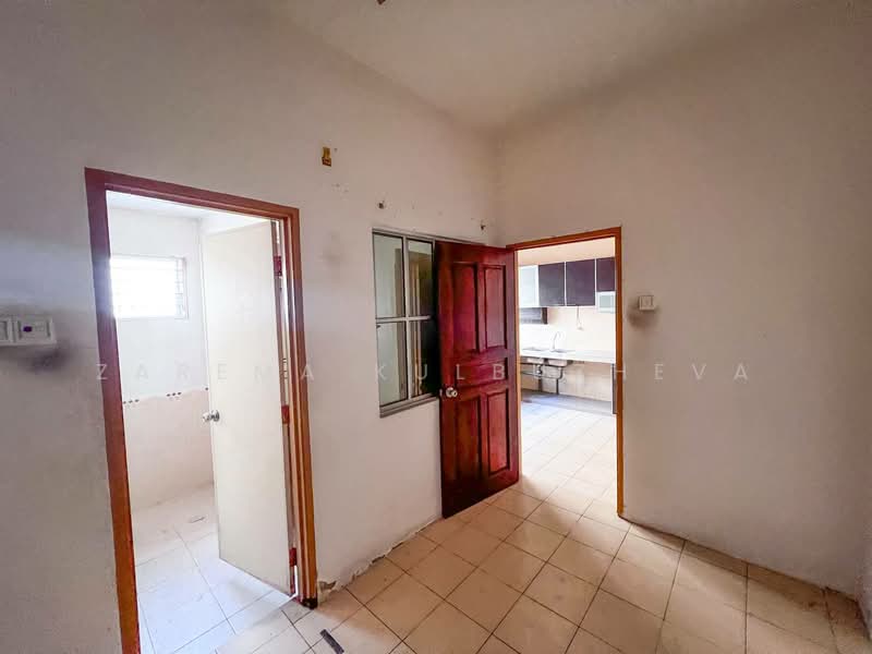 3-storey Terraced House for Sale in Taman Cheras Utama (Cheras) - Zarema Kulbuzheva - Interior - PropertyGuru.com.my