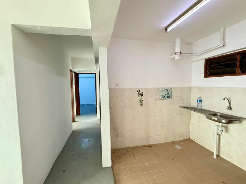 Flat for Sale at Taman Permai Indah Flat - Simon Lee - Kitchen - PropertyGuru.com.my
