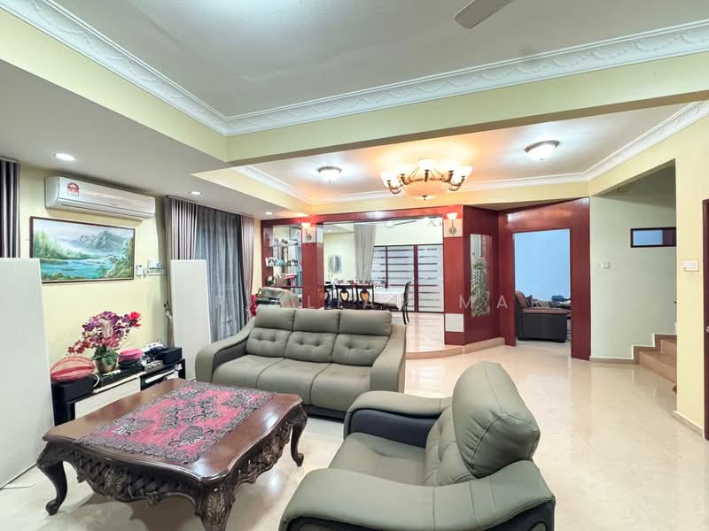 2-storey Terraced House for Sale in Putra Heights (Subang Jaya) - Nur Alia Omar - Living Room - PropertyGuru.com.my