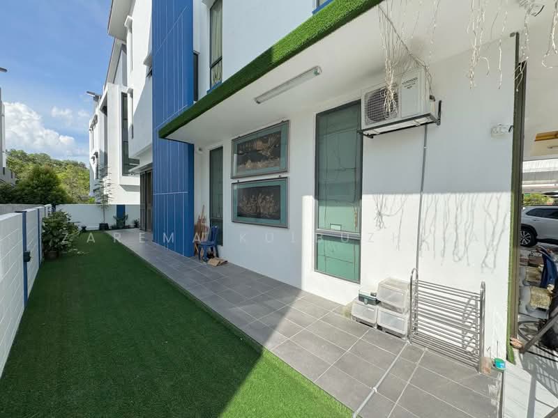 Bungalow for Sale in Kuala Selangor (Selangor) - Zarema Kulbuzheva - Exterior - PropertyGuru.com.my