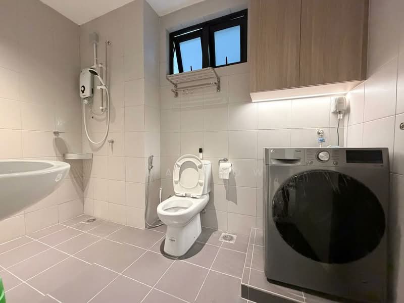 Service Residence for Sale at Meridin Suites @ The Meridin - Eva Siow - Bathroom - PropertyGuru.com.my