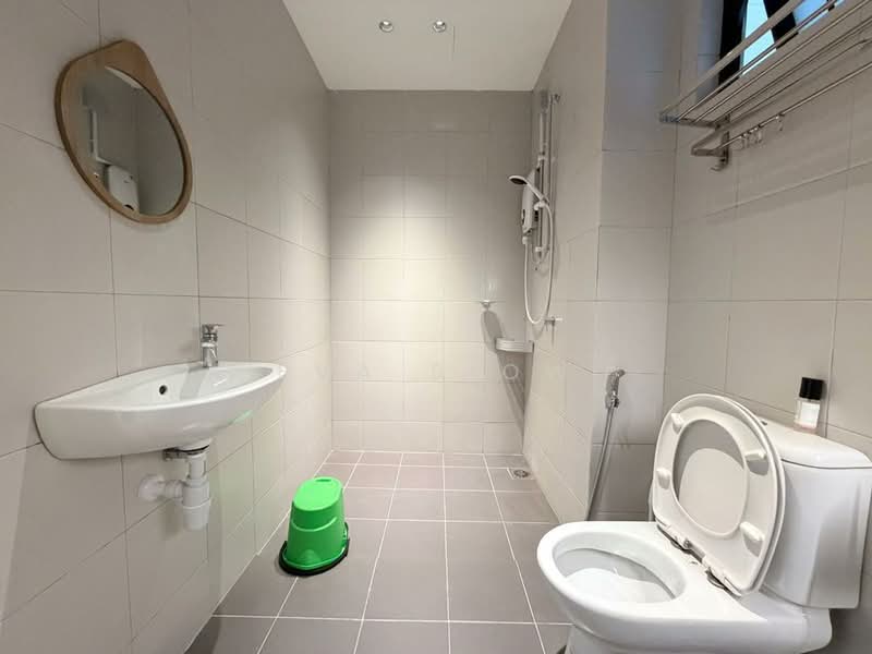 Service Residence for Sale at Meridin Suites @ The Meridin - Eva Siow - Bathroom - PropertyGuru.com.my