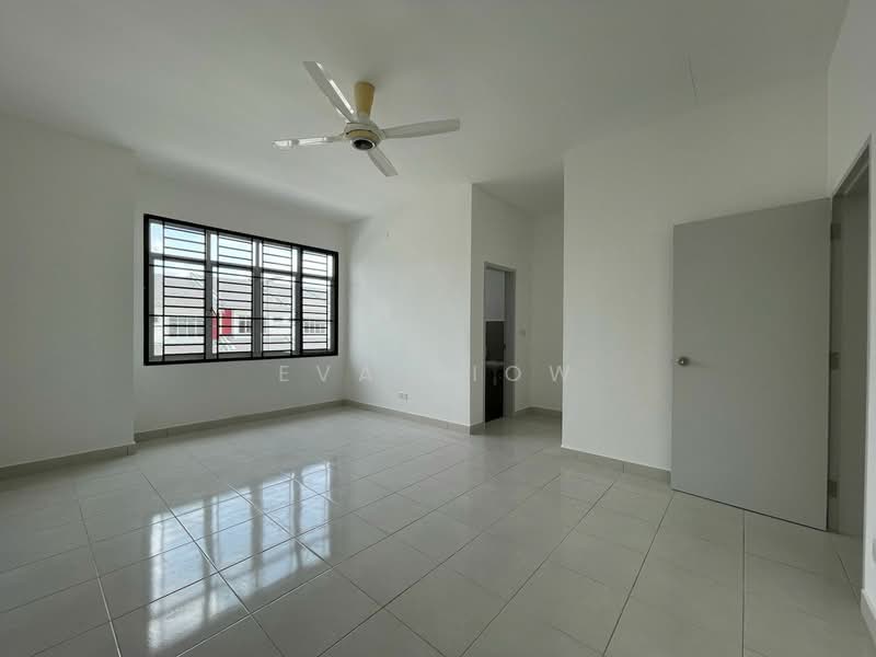 2-storey Terraced House for Sale in Taman Bestari Perdana (Pasir Gudang) - Eva Siow - Living Room - PropertyGuru.com.my