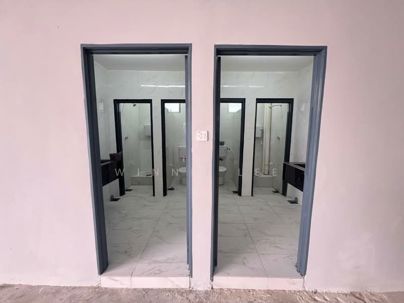 Kilang untuk Disewa di Kota Kemuning (Shah Alam) - Winnie Lee - Bathroom - PropertyGuru.com.my