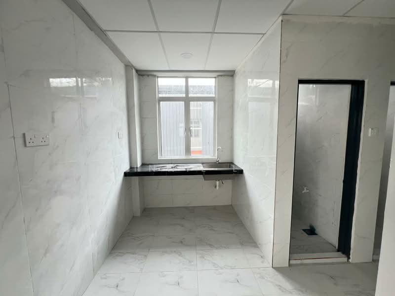 Kilang untuk Disewa di Kota Kemuning (Shah Alam) - Winnie Lee - Kitchen - PropertyGuru.com.my