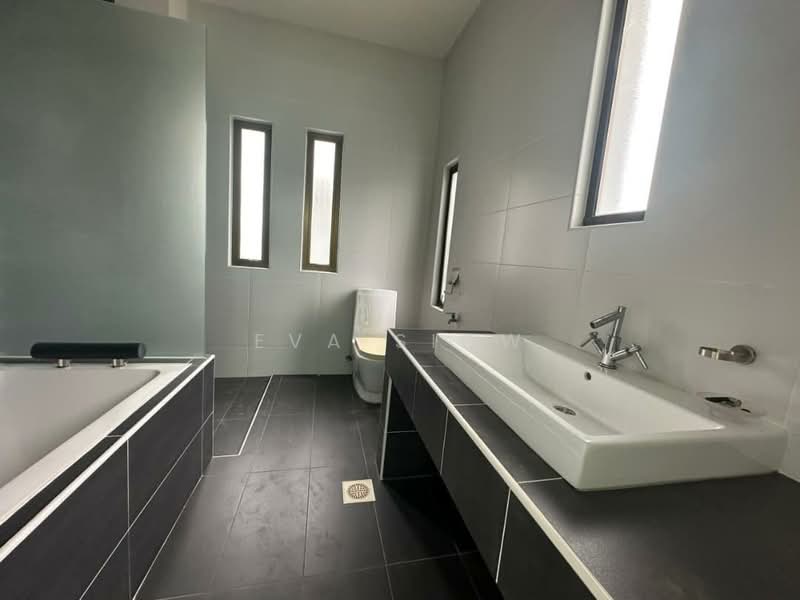 Link Bungalow for Sale in Bukit Indah (Iskandar Puteri (Nusajaya)) - Eva Siow - Bathroom - PropertyGuru.com.my