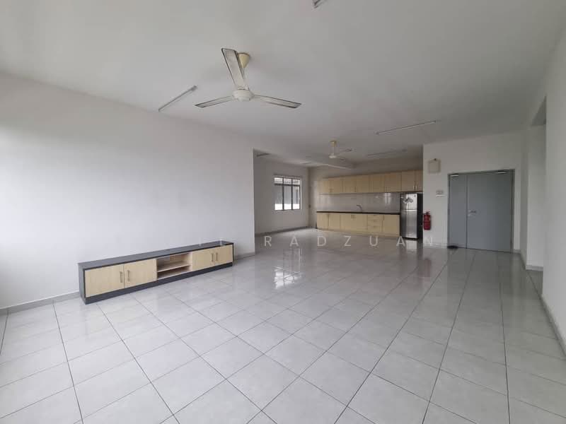 Apartment for Sale at Pangsapuri Setia Impian @ Kajang - Kamil Radzuan - Living Room - PropertyGuru.com.my
