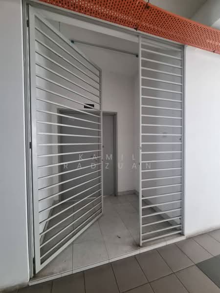 Apartment for Sale at Pangsapuri Setia Impian @ Kajang - Kamil Radzuan - Entrance - PropertyGuru.com.my