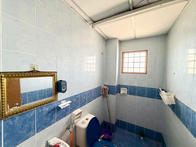 Apartment for Sale at Green Villa - Ashraf Azwan - Bathroom - PropertyGuru.com.my