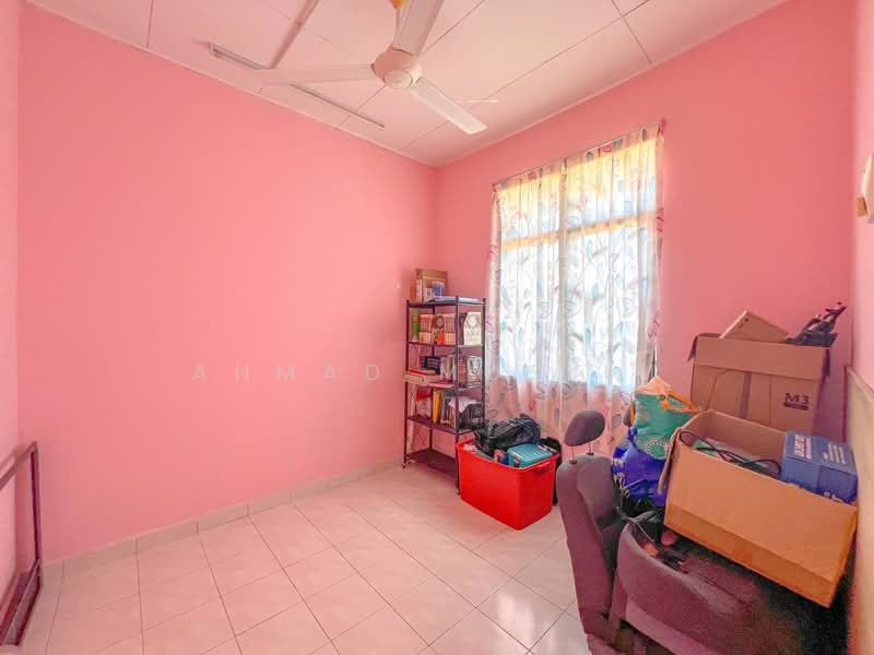 Semi-Detached House for Sale in Puncak Alam (Selangor) - Ahmad Muslim - PropertyGuru.com.my