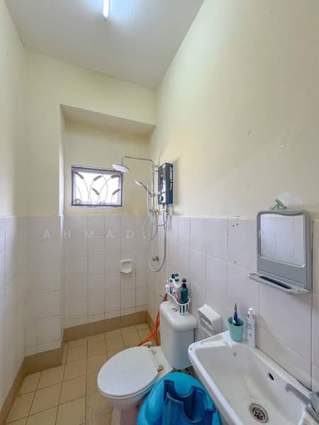 Semi-Detached House for Sale in Puncak Alam (Selangor) - Ahmad Muslim - PropertyGuru.com.my