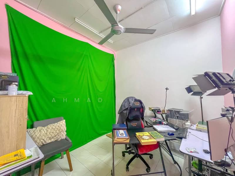 Semi-Detached House for Sale in Puncak Alam (Selangor) - Ahmad Muslim - PropertyGuru.com.my