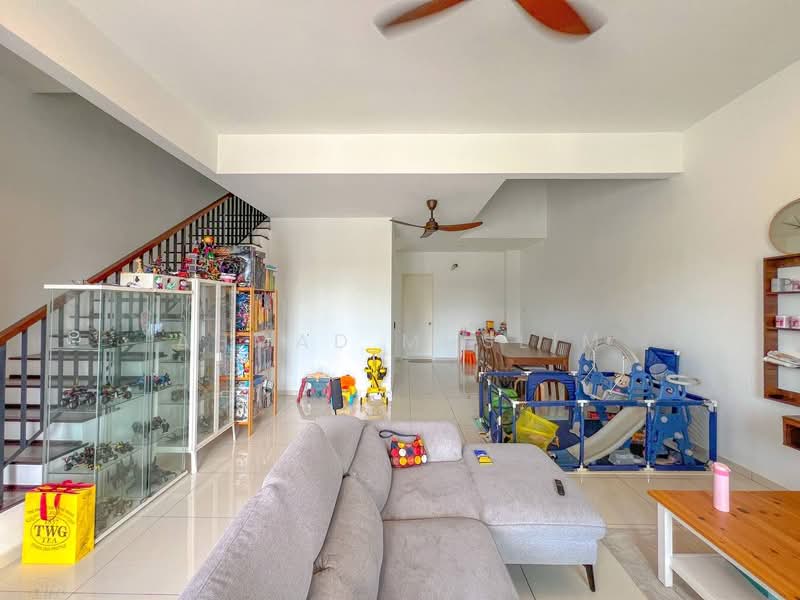 2-storey Terraced House for Sale in Semenyih (Selangor) - Ahmad Muslim - Living Room - PropertyGuru.com.my