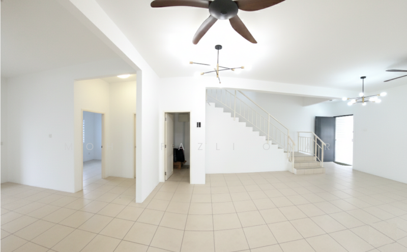 Erama @ Iringan Bayu untuk Untuk Dijual - RM 720,000, Mac 2026 - Living Room - PropertyGuru.com.my