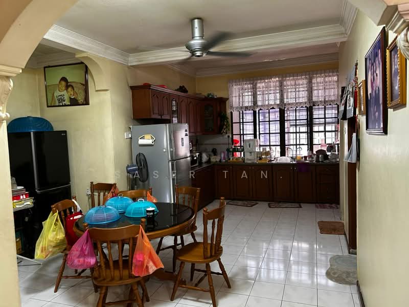 2-storey Terraced House for Sale in Taman Daya (Johor Bahru) - SASER TAN. - Kitchen - PropertyGuru.com.my