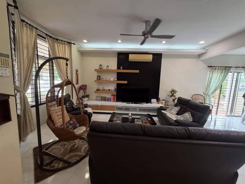 2.5-storey Terraced House for Sale in Pekan Batu 9 (Cheras) - Elly Chong - Living Room - PropertyGuru.com.my