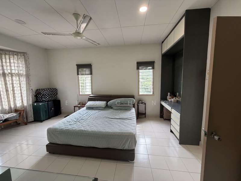 2.5-storey Terraced House for Sale in Pekan Batu 9 (Cheras) - Elly Chong - Bedroom - PropertyGuru.com.my