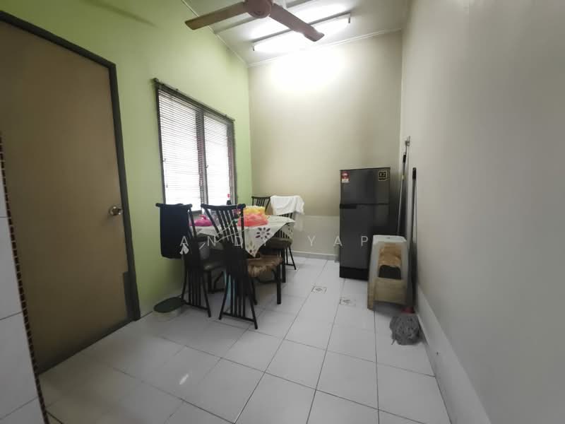 Terraced House for Sale in Rawang (Selangor) - Andy Yap - Kitchen - PropertyGuru.com.my