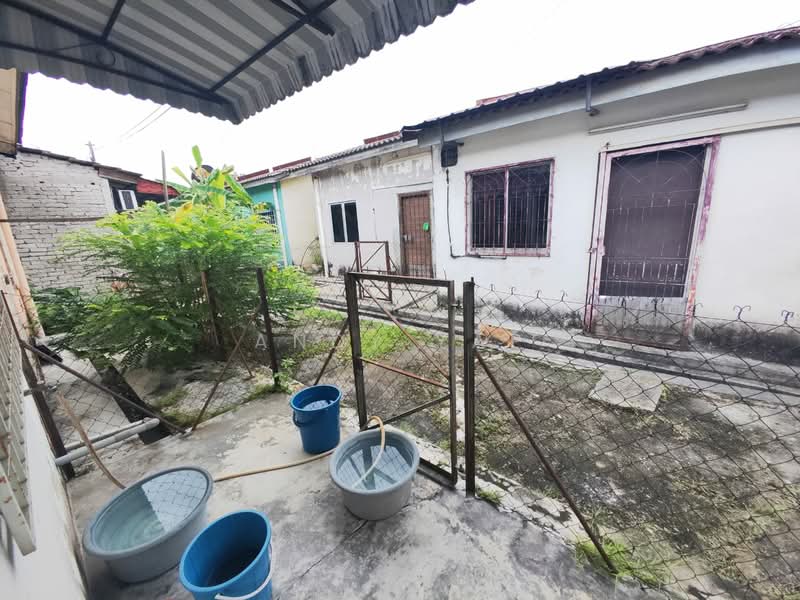 Terraced House for Sale in Rawang (Selangor) - Andy Yap - Exterior - PropertyGuru.com.my