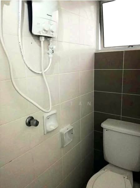 Condominium for Rent at N-Park Condominium - CY Tan - Bathroom - PropertyGuru.com.my