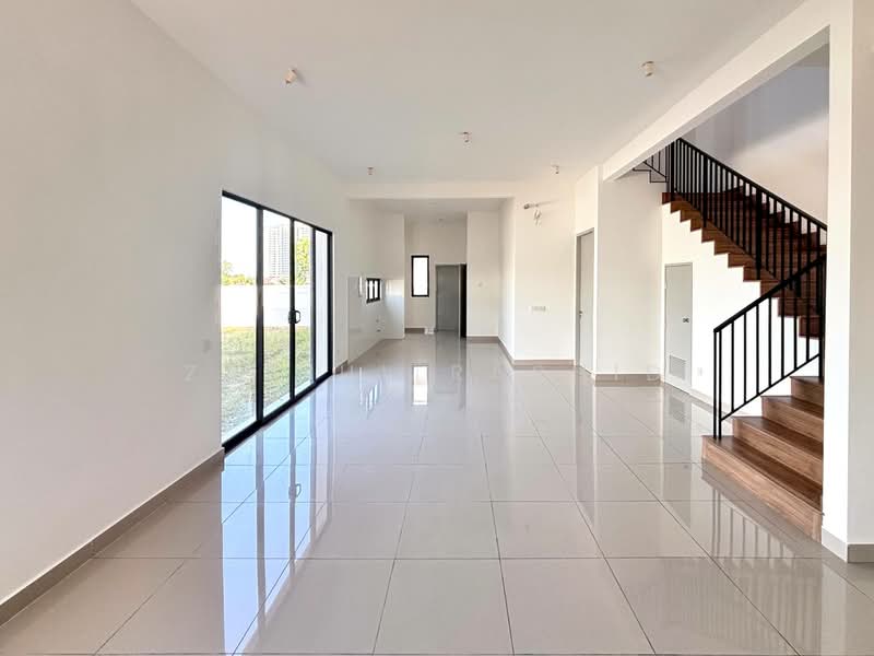 Semi-Detached House for Sale in Cyberjaya (Selangor) - Zainul Rashid - Living Room - PropertyGuru.com.my