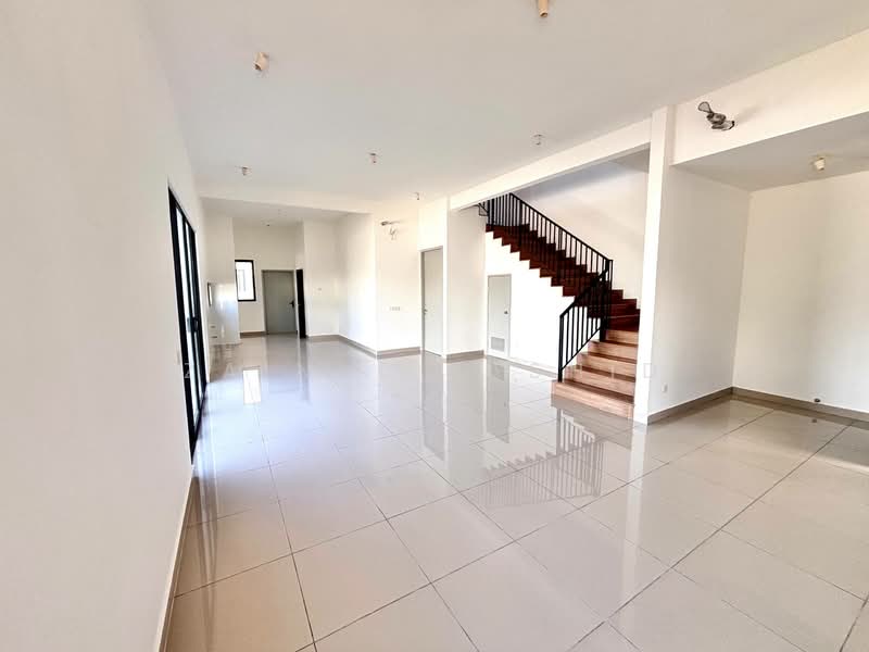 Semi-Detached House for Sale in Cyberjaya (Selangor) - Zainul Rashid - Living Room - PropertyGuru.com.my