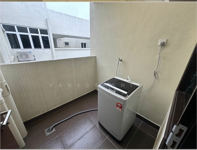 Condominium for Rent at Paraiso Residence @ The Earth - Vaness Chin - Balcony - PropertyGuru.com.my