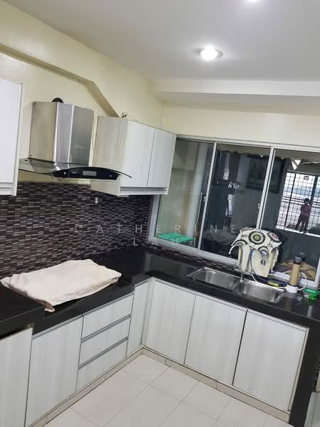 Condominium for Sale at Vista Komanwel A - Catherine Lau - Kitchen - PropertyGuru.com.my
