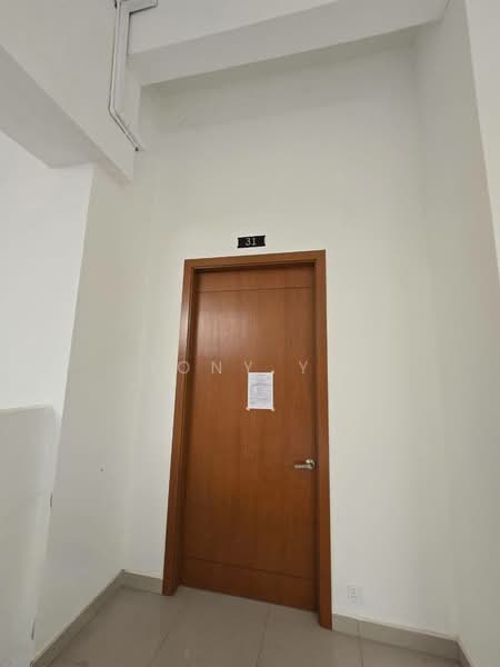 4-storey Terraced House for Sale in Damansara Perdana (Selangor) - Tony YY - Entrance - PropertyGuru.com.my