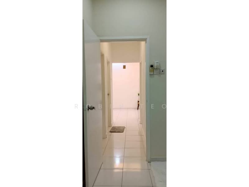Service Residence for Sale at Jentayu Residensi @ Tampoi - Robin Teo - Corridor - PropertyGuru.com.my