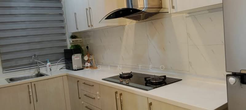Service Residence for Sale at Jentayu Residensi @ Tampoi - Robin Teo - Kitchen - PropertyGuru.com.my