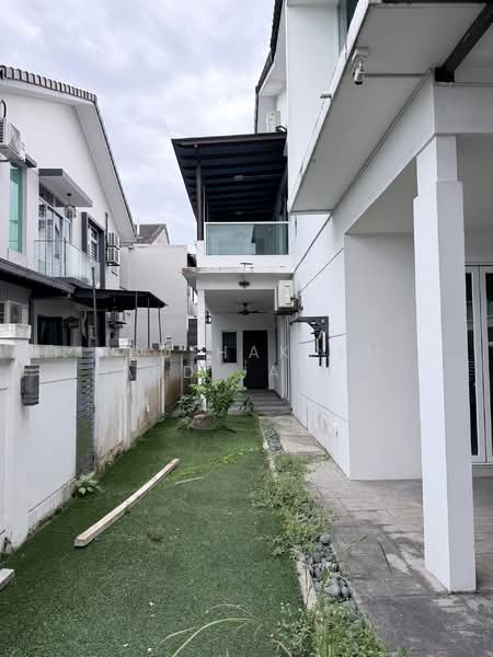 2-storey Terraced House for Sale in Pulai (Johor) - Abd Hakeem Abd Jalil - Exterior - PropertyGuru.com.my