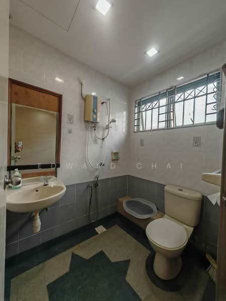 Bukit Jelutong untuk Untuk Dijual - RM 880,000, Apr 2026 - Bathroom - PropertyGuru.com.my