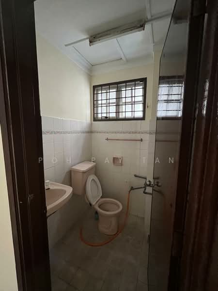 Usj 9 untuk Untuk Disewa - RM 2,800 /bulan, Feb 2026 - Bathroom - PropertyGuru.com.my