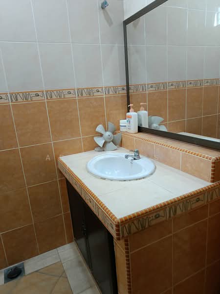 Bungalow for Sale in Seremban (Negeri Sembilan) - Adamsen S. Pereira - Bathroom - PropertyGuru.com.my