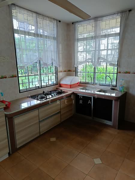 Bungalow for Sale in Seremban (Negeri Sembilan) - Adamsen S. Pereira - Kitchen - PropertyGuru.com.my