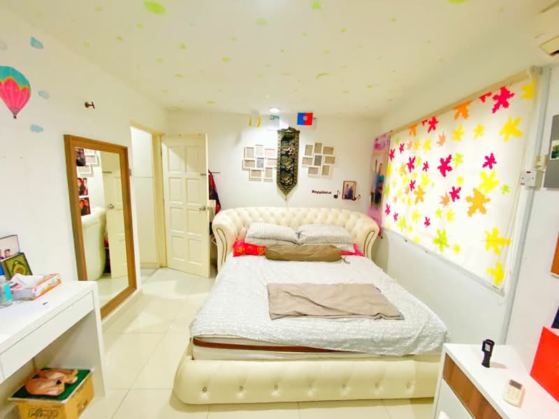 Bungalow for Sale in Shah Alam (Selangor) - Reena Sarif - Bedroom - PropertyGuru.com.my