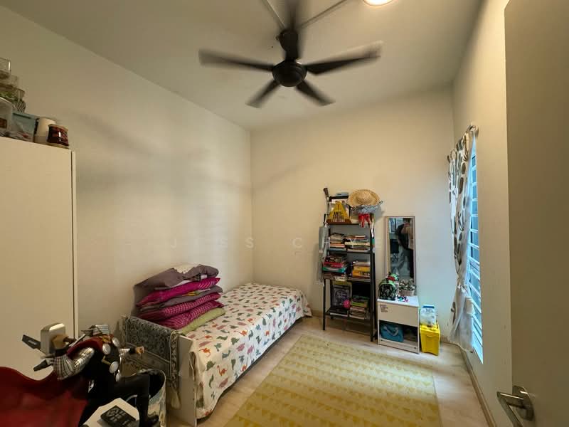 Condominium for Sale at The Holmes 1 - Jess Chye - Bedroom - PropertyGuru.com.my