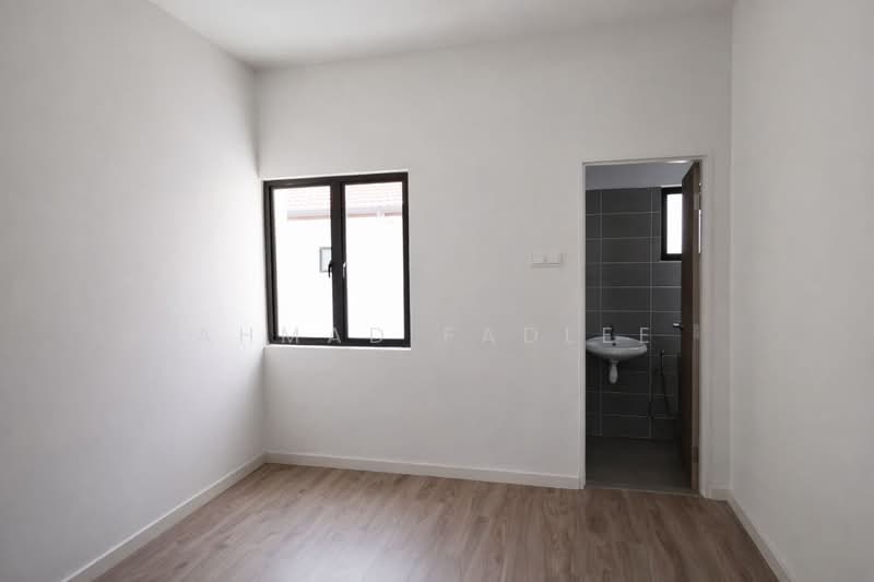 2-storey Terraced House for Sale in Semenyih (Selangor) - Ahmad Fadlee - PropertyGuru.com.my
