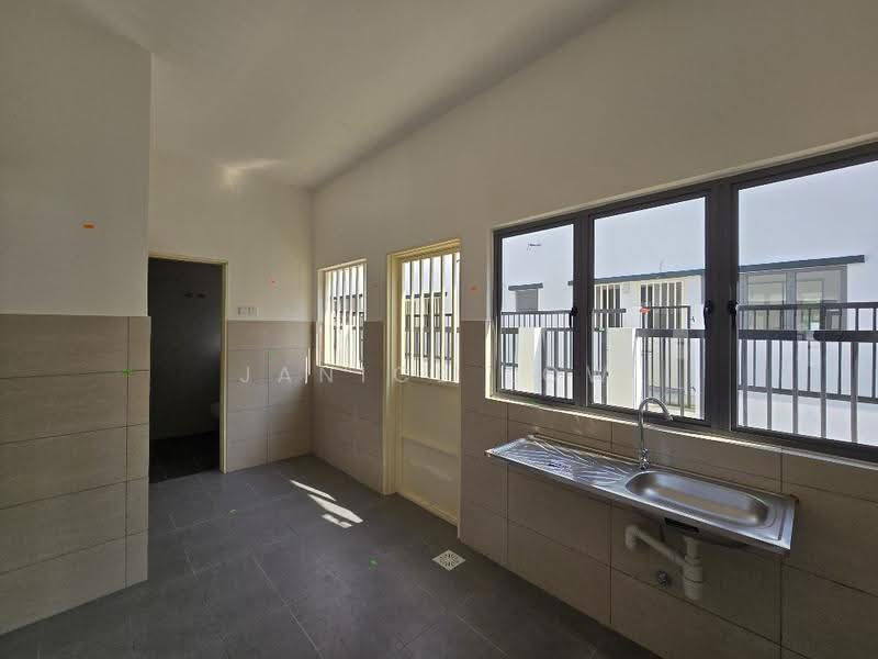 2-storey Terraced House for Sale in Setia Alam (Selangor) - Janice Low - Kitchen - PropertyGuru.com.my