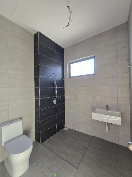 2-storey Terraced House for Sale in Setia Alam (Selangor) - Janice Low - Bathroom - PropertyGuru.com.my