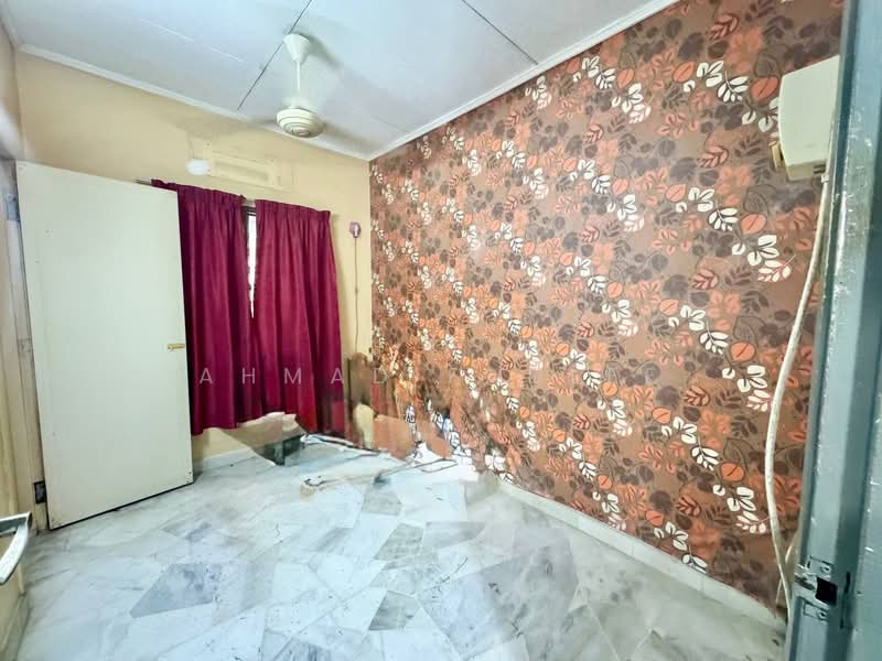 1.5-storey Terraced House for Sale in Subang Jaya (Selangor) - Ahmad Fadlee - PropertyGuru.com.my