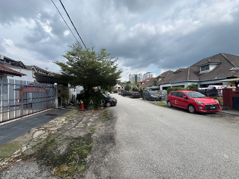 1.5-storey Terraced House for Sale in Subang Jaya (Selangor) - Ahmad Fadlee - PropertyGuru.com.my