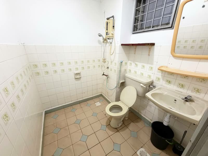 2-storey Terraced House for Sale in Setiawangsa (Kuala Lumpur) - Hanif Kasmani - Bathroom - PropertyGuru.com.my