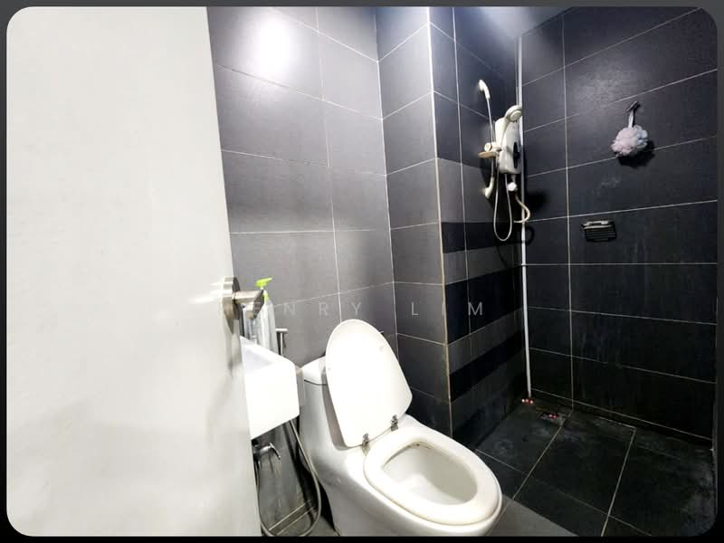 Condominium for Sale at Arte Subang West - Henry Lim - Bathroom - PropertyGuru.com.my