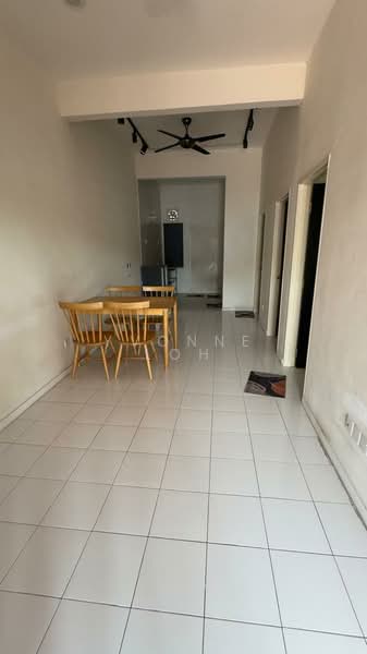 Rumah Teres 1 Tingkat untuk Disewa di Hijauan Valdor (Sungai Jawi) - Yvonne Loh - Dining Room - PropertyGuru.com.my