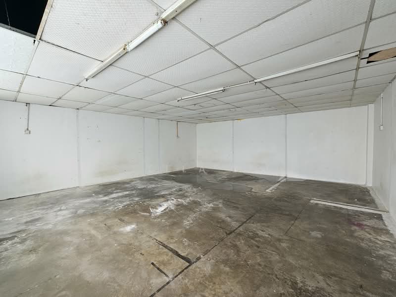 Warehouse for Rent in Kampung Sungai Chua (Kajang) - Stella Lee - 1st floor Office - PropertyGuru.com.my