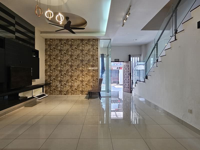 Sunstone Villa untuk Untuk Disewa - RM 3,000 /bulan, Feb 2026 - Living Room - PropertyGuru.com.my
