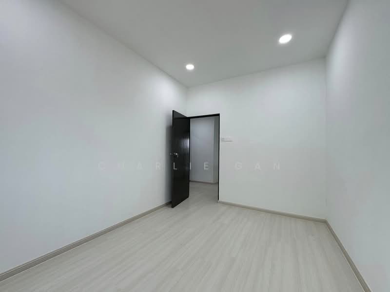 Taman Klang Utama untuk Untuk Dijual - RM 650,000, Feb 2026 - Interior - PropertyGuru.com.my