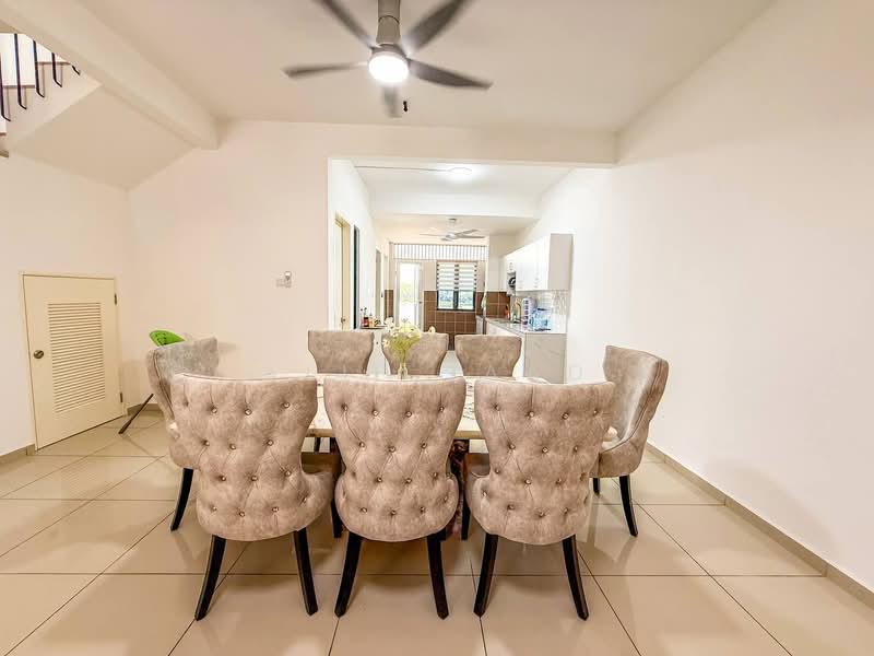 SERIMBA TERRACE untuk Untuk Dijual - RM 720,000, Mac 2026 - Dining Room - PropertyGuru.com.my